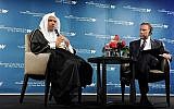 Le secrétaire général de la Ligue islamique mondiale, Mohammad Al-Issa, parle au Washington Institute, avec Robert Satloff de TWI, le 3 mai 2018 (TWI / Lloyd Wolf)