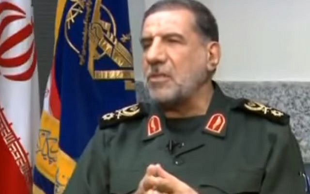 Le général Ismail Kowsari, commandant-adjoint de la bade de Tharallah des Gardiens de la révolution iraniens,  sur la chaîne Al-Alam, le 27 septembre 2017 (Capture d'écran  YouTube/Middle East Media Research Institute)