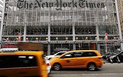 Le bâtiment Midtown Manhattan qui abrite le New York Times en juillet 2017. (Spencer Platt / Getty Images / via JTA)