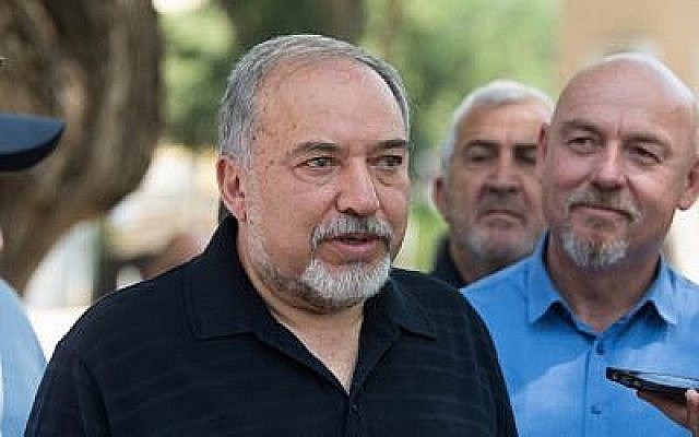 Le ministre israélien de la Défense, Avigdor Liberman, à Katzrin, le 11 mai 2018. (Basel Awidat / Flash90) Le ministre israélien de la Défense, Avigdor Liberman, à Katzrin, le 11 mai 2018. (Basel Awidat / Flash90)