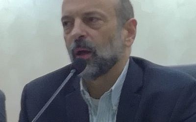 Le nouveau Premier ministre jordanien Omar al-Razzaz. (Crédit : CC BY-SA 4.0)