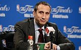 L'entraîneur de basket-ball américano-israélien David Blatt. (Capture d'écran SPORTINGNEWS.COM)