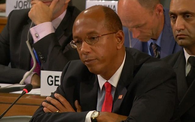 L'ambassadeur américain Robert Wood à la Conférence pour le désarmement à Genève. (Crédit : capture d'écran Youtube) L'ambassadeur américain Robert Wood à la Conférence pour le désarmement à Genève. (Crédit : capture d'écran Youtube)
