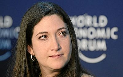 Randi Zuckerberg au Forum économique mondial de Davos, en Suisse, le 27 janvier 2012 (Crédit : CC BY-SA Forum économique mondial,  Monika Flueckiger, Wikimedia commons)