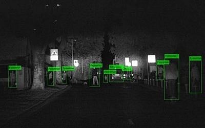 La technologie de vision nocturne de BrightWay Vision permet aux automobilistes de détecter des objets et des personnes dans un rayon d'au moins 250 mètres (Autorisation).