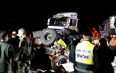Photo d'illustration : La scène d'un accident de la route au carrefour de Nizzane Oz sur la Route 6, le 19 février 2018 (Crédit : Services d'urgence Zaka)