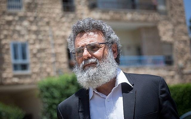 Le rabbin massorti Dov Haiyun arrive à la résidence du Président le 19 juillet 2018. Haiyun avait été arrêté par la police tôt ce matin-là (Miriam Alster/FLASH90).