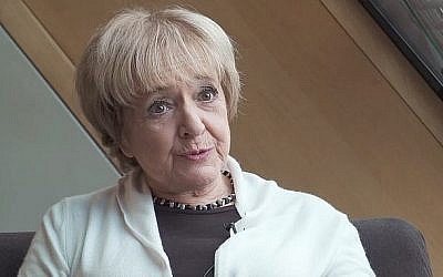 La députée Margaret Hodge. (Crédit : capture d'écran YouTube)