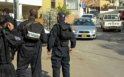 Photo d'illustration -- La police israélienne dans la ville druze d' Abu Snan, en Israël, le 15 novembre 2014 (Crédit :Flash90)
