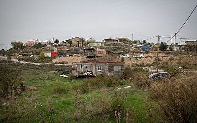 Vue de l'avant-poste de Havat Gilad en Cisjordanie, 10 janvier 2018 (Miriam Alster/Flash90)