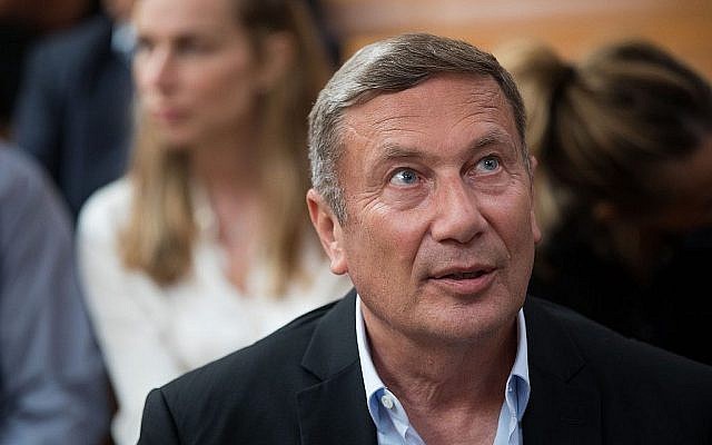 Nochi Dankner, ancien président du Groupe Israel Discount Bank, à la Cour Suprême de Jérusalem le 23 avril 2018. (Yonatan Sindel/Flash90) Nochi Dankner, ancien président du Groupe Israel Discount Bank, à la Cour Suprême de Jérusalem le 23 avril 2018. (Yonatan Sindel/Flash90)