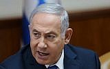 Le Premier ministre Benjamin Netanyahu dirige la réunion hebdomadaire au bureau du Premier ministre à Jérusalem le 29 juillet 2018. (Alex Kolomoisky / Pool Yedioth Ahronoth / Flash90)