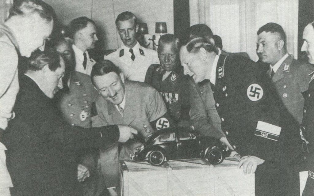 La coccinelle Volkswagen a toujours été attribuée à Adolf Hitler et au Dr Ferdinand Porsche. (Avec l'aimable autorisation de Rex Bennett, Lane Motor Museum)