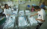 Des nouveau-nés à l'hôpital EMMS de Nazareth le 31 octobre 2012. (Moshe Shai/Flash90)