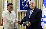 Reuven Rivlin (à droite) et le président des Philippines, Rodrigo Duterte, à Jérusalem, le 4 septembre 2018 (Crédit : Mark Neyman/GPO).