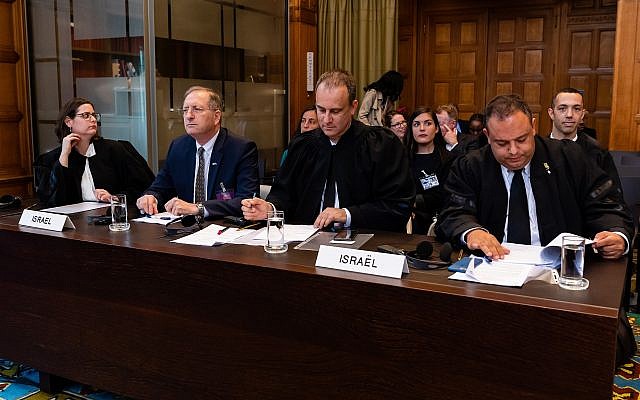 La délégation israélienne à la CPI de La Haye, le 5 septembre 2018 (Crédit : UN Photo/Wendy van Bree. Autorisation CPI) La délégation israélienne à la CPI de La Haye, le 5 septembre 2018 (Crédit : UN Photo/Wendy van Bree. Autorisation CPI)