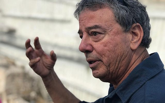 L'archéologue Dr. Ian Stern, directeur des fouilles de Maresha. (Crédit : Asaf Stern)