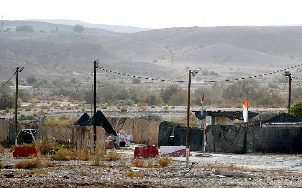 Un chekcpoint près du moshav Tsofar, à la frontière israélo-jordanienne, le 23 ocotbre 2018. (Crédit : JACK GUEZ / AFP)