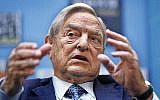 George Soros prend la parole lors d'un forum aux assemblées annuelles du FMI et de la Banque mondiale à Washington, le 24 septembre 2011. (Crédit : Manuel Balce Ceneta/AP)