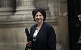 Frédérique Vidal, ministre de l'Enseignement supérieur, en mai 2018 devant l'Elysée. (Crédit : AP/Christophe Ena)