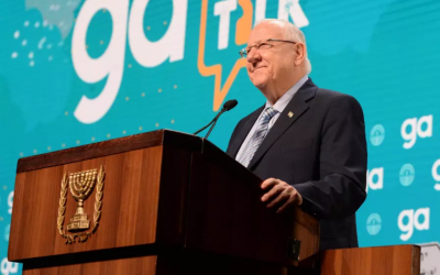 Le président Reuven Rivlin à l'Assemblée générale des Fédérations juives d'Amérique du nord, le 22 octobre 2018. (Crédit : Mark Neyman/GPO)