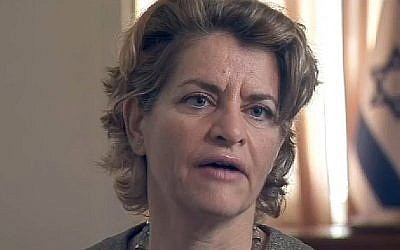 Amira Oron (Crédit : capture d'écran via Channel 10)