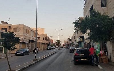 Illustration : Le centre de Biddya au nord de la Cisjordanie, le 15 octobre 2018. (Crédit : Adam Rasgon/Times of Israel)