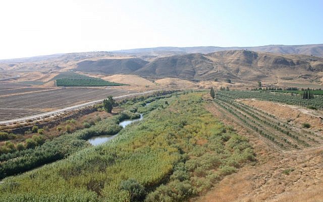 Vue aérienne sur la rivière du Jourdain (Crédit : Shmuel Bar-Am) Vue aérienne sur la rivière du Jourdain (Crédit : Shmuel Bar-Am)