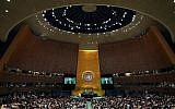 À titre d’illustration : le Secrétaire général de l’ONU, Antonio Guterres, prend la parole devant la 73e Assemblée générale des Nations Unies, le 25 septembre 2018 à New York. (Crédit : AFP / Timothy A. Clary)
