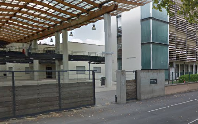 Lycée professionnel Tony Garnier à Bron (Crédit : Google Earth)
