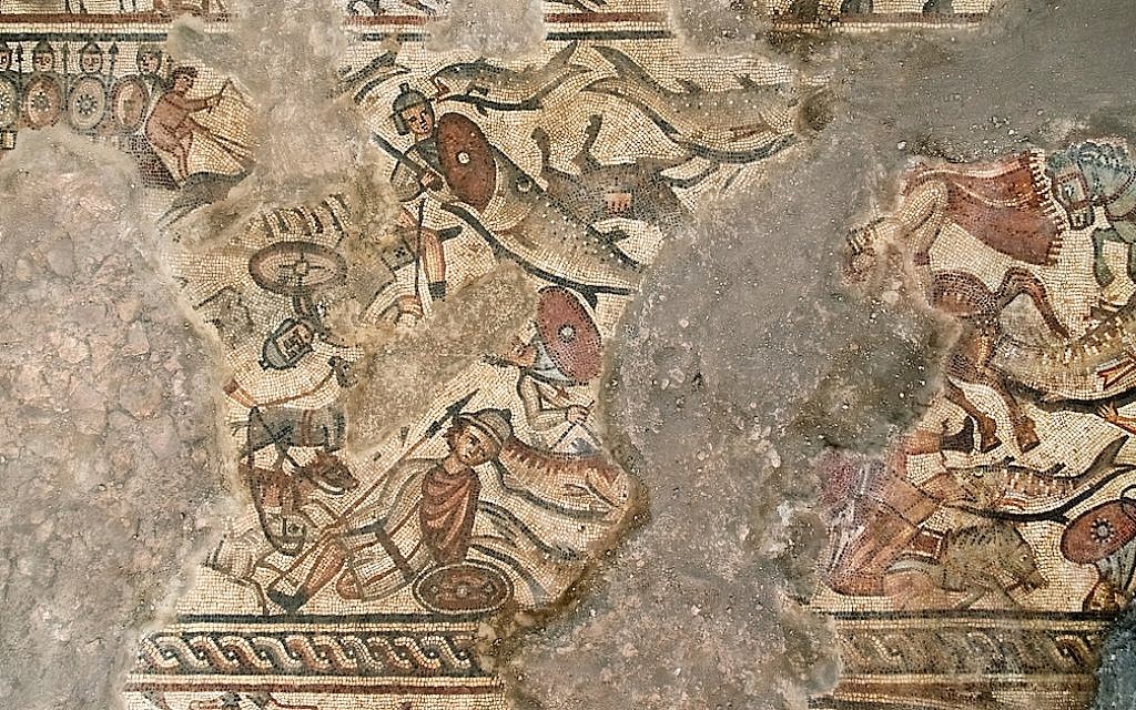 Une mosaïque représentant l'ouverture de la mer Rouge, dans la synagogue de Huqoq. (Crédit :Jim Haberman)