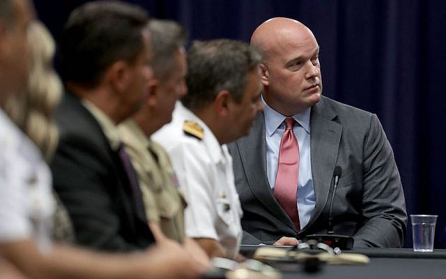 Matthew Whitaker au bâtiment Kennedy du ministère de la Justice américain, le 29 août 2018. (Crédit : Chip Somodevilla / Getty Images) Matthew Whitaker au bâtiment Kennedy du ministère de la Justice américain, le 29 août 2018. (Crédit : Chip Somodevilla / Getty Images)
