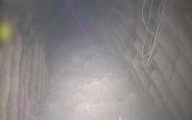 L'intérieur d'un tunnel d'attaque transfrontalier creusé par le Hezbollah depuis le village de Kafr Kila vers le territoire israélien, le 4 décembre 2018. (Crédit : Armée israélienne) L'intérieur d'un tunnel d'attaque transfrontalier creusé par le Hezbollah depuis le village de Kafr Kila vers le territoire israélien, le 4 décembre 2018. (Crédit : Armée israélienne)