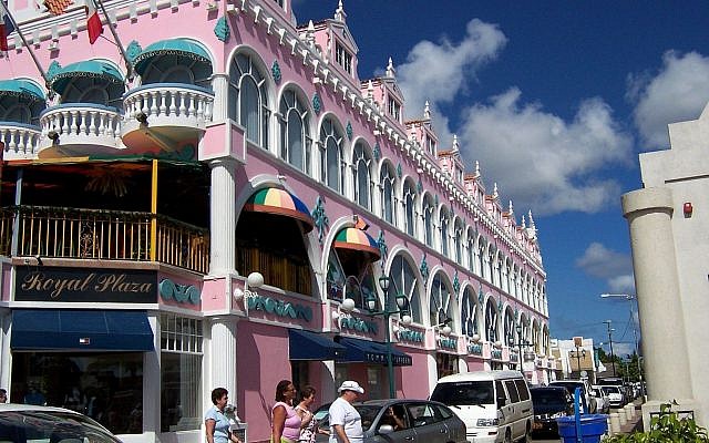 Oranjestad, capitale d"Aruba. (Crédit : Wikipedia/David et Magalie/CC BY)