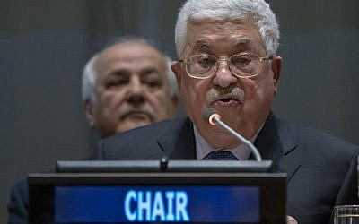 Le président de l'AP Abbas s'adresse au G77 et  la Chine, au Nations unies, à New York, le 15 janvier 2019. (Crédit : Don EMMERT / AFP)