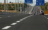 Une autoroute israélienne (Crédit photo illustratif : Nati Shohat/Flash90)