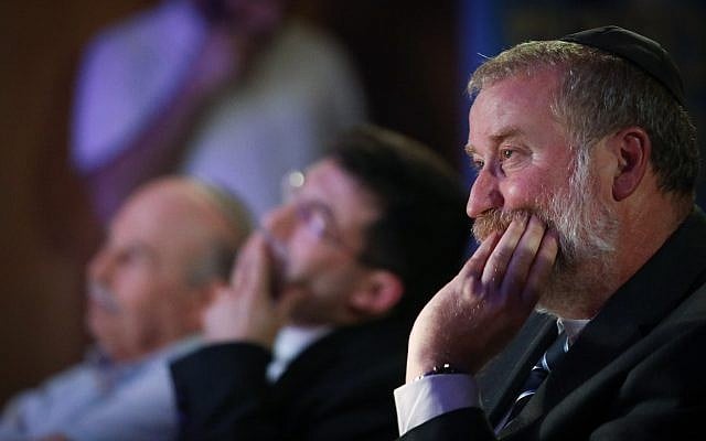 Le procureur général Avichai Mandelblit à Jérusalem, le 6 novembre 2017 (Crédit : Flash90)