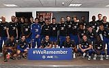 L'équipe de Chelsea a également participé à la campagne #WeRemember du Congrès juif mondial. (Crédit : Chelsea Football Club)