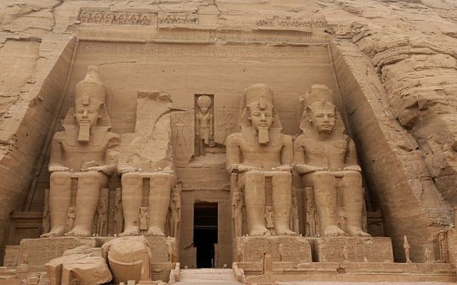 Le Grand Temple d'Abou Simbel, au sud d'Assouan, le 27 janvier 2019. (Crédit : Ludovic MARIN / AFP)
