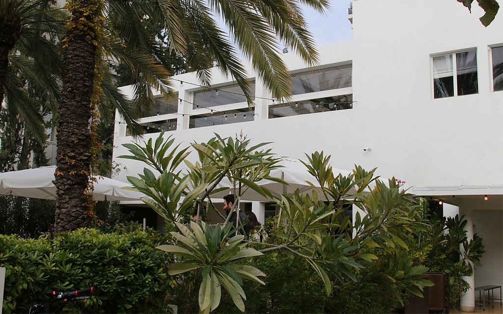 Beit Hannah, une maison historique sur le boulevard Ben Gurion à Tel Aviv. (Shmuel Bar-Am)