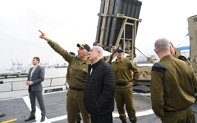 Benjamin Netanyahu à la base navale de Haïfa, le 12 février 2019. (Crédit : Haim Tzach/PMO) Benjamin Netanyahu à la base navale de Haïfa, le 12 février 2019. (Crédit : Haim Tzach/PMO)