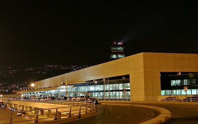 Vue de nuit de l'aéroport International de Beyrouth. (Crédit photo : CC BY-SA 3.0 / Wikipédia) Vue de nuit de l'aéroport International de Beyrouth. (Crédit photo : CC BY-SA 3.0 / Wikipédia)