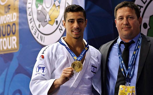 Tal Flicker avec sa médaille d’or au Grand Prix de judo de Tbilissi. (Crédit photo : Tal Flicker / Facebook)