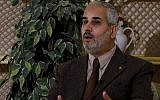 Le porte-parole du Hamas Fawzi Barhoum pendant une interview à Gaza City, le 7 février 2012 (Crédit : Hatem Mousa/AP)