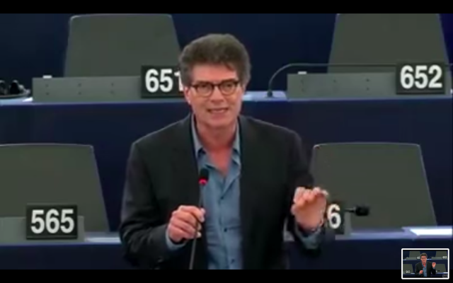 Pascal Durand lors d’une intervention au parlement européen, en 2016. (Crédit photo : capture d’écran YouTube)