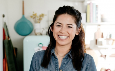 La cheffe sino-juive Molly Yeh propose une fusion de ses deux origines dans ses recettes. (Crédit : Molly Yeh/Instagram via JTA)