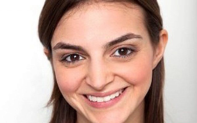 Laura Mandel, une américaine membre du grou^pe Abraham Initiatives. (Crédit : David Zanes via AP)
