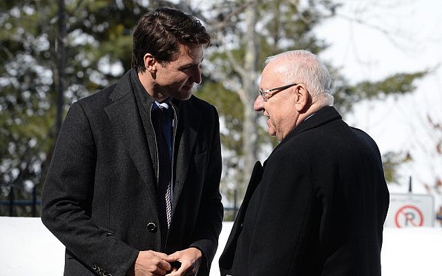 Le président Reuven Rivlin,et le Premier ministre canadien Justin Trudeau, à Ottawa, le 1er avril 2019. (Crédit : Mark Neiman/GPO) Le président Reuven Rivlin,et le Premier ministre canadien Justin Trudeau, à Ottawa, le 1er avril 2019. (Crédit : Mark Neiman/GPO)