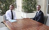 Le patron de Facebook Mark Zuckerberg, rencontre le président français Emmanuel Macron au palais de l'Elysée après le sommet "Tech for Good" à Paris, le 23 mai 2018. (Crédit : Christophe Petit Tesson/Pool via AP)