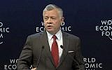 Le roi Abdallah II de Jordanie s'exprime lors du Forum économique mondial organisé en Jordanie, le 6 avril 2019. (Crédit : WEF via AP, Pool)